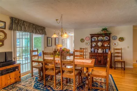 1136 Old Post Rd, Cotuit, MA 02635 photo 9
