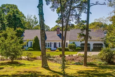 1136 Old Post Rd, Cotuit, MA 02635 photo 1