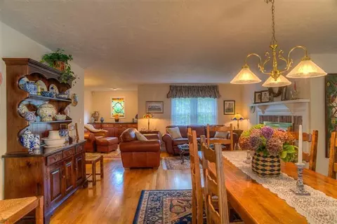 1136 Old Post Rd, Cotuit, MA 02635 photo 8