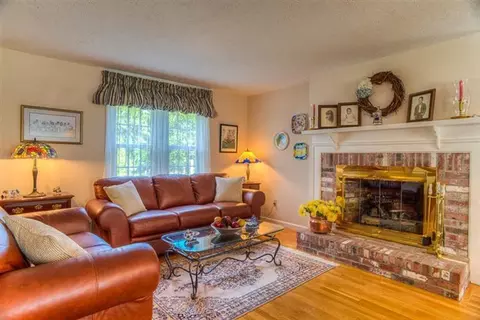 1136 Old Post Rd, Cotuit, MA 02635 photo 7