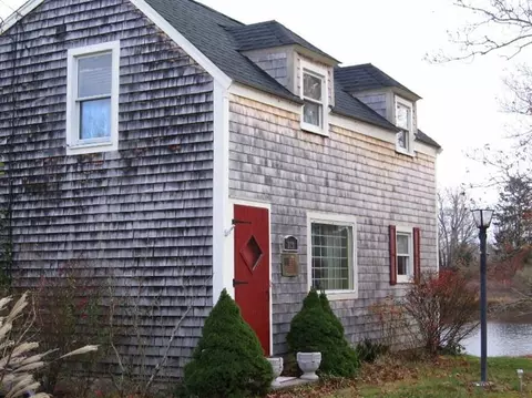 220 Sandwich Rd, Wareham, MA 02571 photo 2