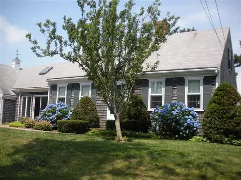 90 Indian Hill Rd, Barnstable, MA 02630 photo 2