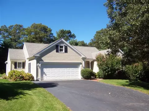 102 Falling Leaf Ln, Osterville, MA 02655 photo 1