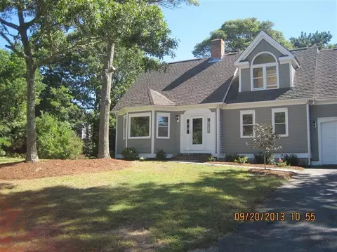 176 Surf Dr, Mashpee, MA 02649 photo 2