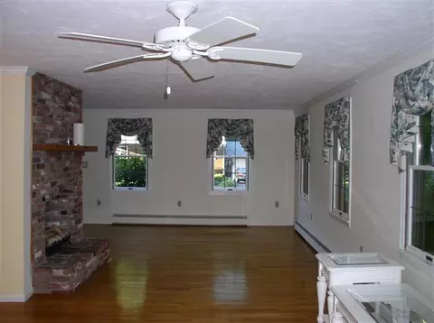 21 Barbary Cir, Mashpee, MA 02649 photo 11