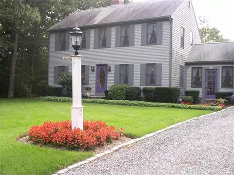 21 Barbary Cir, Mashpee, MA 02649 photo 2