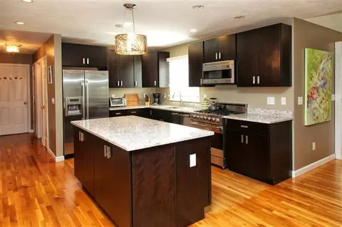 2 Anthonys Way, Mashpee, MA 02649 photo 7
