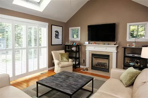 2 Anthonys Way, Mashpee, MA 02649 photo 2