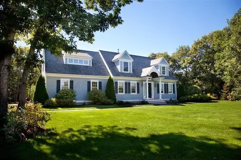 2 Anthonys Way, Mashpee, MA 02649 photo 1