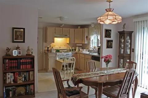 38 Redberry Ln, Marstons Mills, MA 02648 photo 7