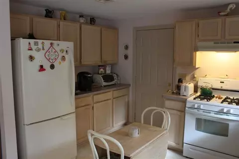 38 Redberry Ln, Marstons Mills, MA 02648 photo 8