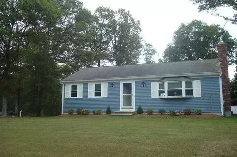 14 Leamington Ln, Mashpee, MA 02649 photo 2