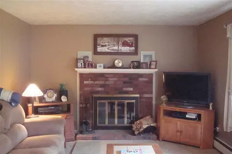 14 Leamington Ln, Mashpee, MA 02649 photo 11