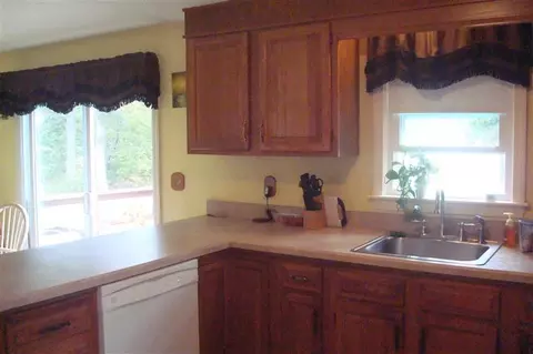 14 Leamington Ln, Mashpee, MA 02649 photo 5