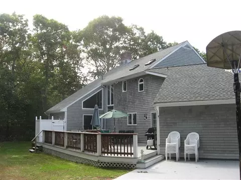 193 Clamshell Cove Rd, Cotuit, MA 02635 photo 5
