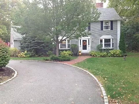 193 Clamshell Cove Rd, Cotuit, MA 02635 photo 1