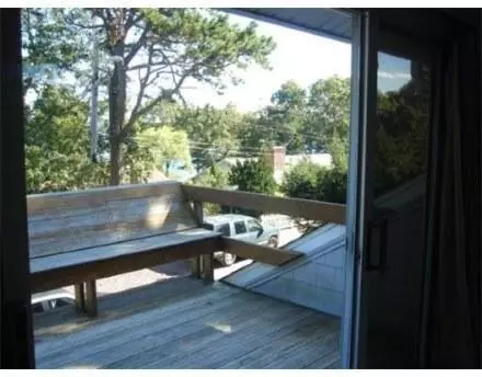 72 Cleveland Way, Buzzards Bay, MA 02532 photo 18