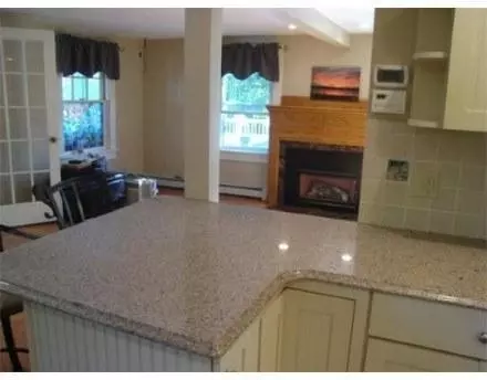 72 Cleveland Way, Buzzards Bay, MA 02532 photo 4