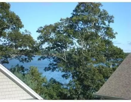 72 Cleveland Way, Buzzards Bay, MA 02532 photo 16