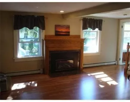 72 Cleveland Way, Buzzards Bay, MA 02532 photo 6