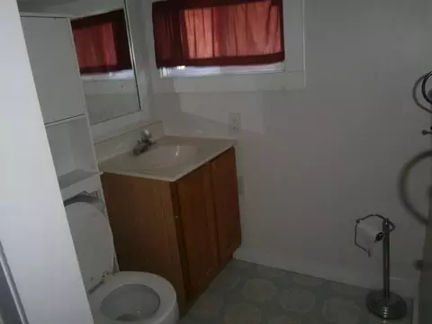 22 Brookshire Rd, Hyannis, MA 02601 photo 9