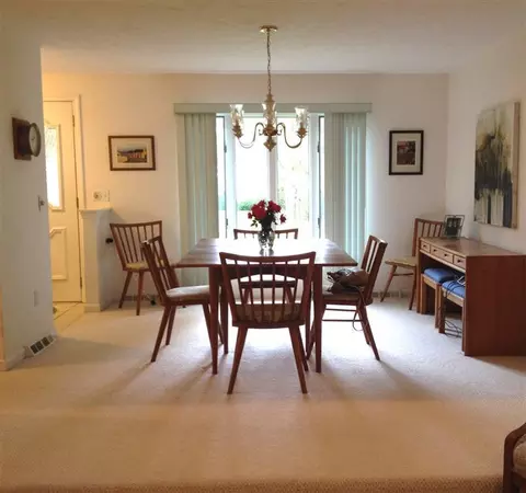 58 Surf Dr, Mashpee, MA 02649 photo 4