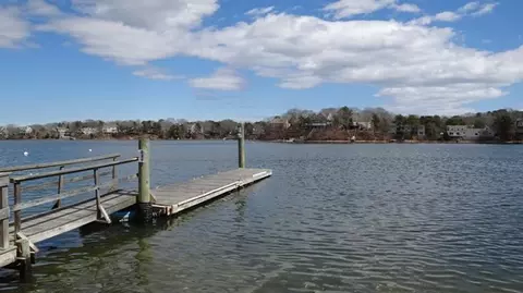 20 Blue Castle Dr, Mashpee, MA 02649 photo 2