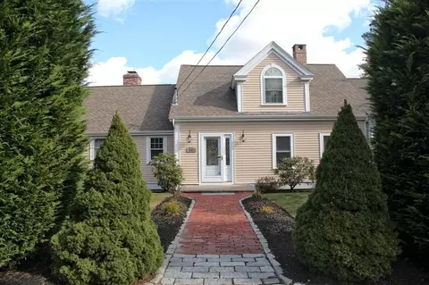 110 Prince Ave, Marstons Mills, MA 02648 photo 5