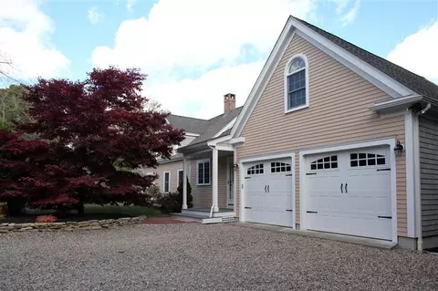 110 Prince Ave, Marstons Mills, MA 02648 photo 3