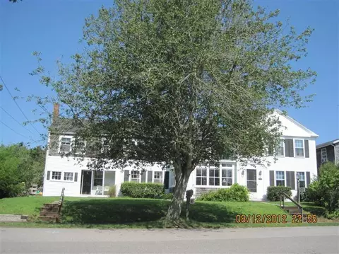 568 S Main St, Centerville, MA 02632 photo 4