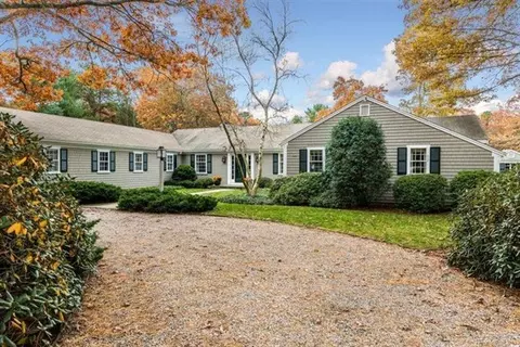 371 Starboard Ln, Osterville, MA 02655 photo 1