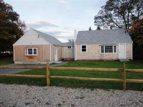 72 Grove St, Hyannis, MA 02601 photo 7