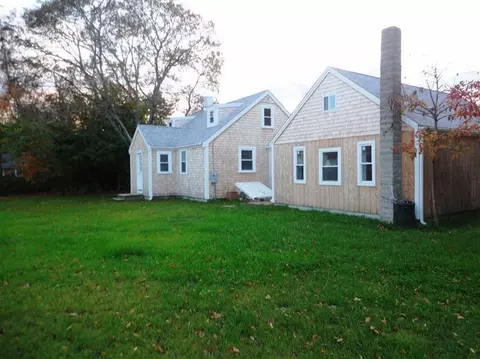 72 Grove St, Hyannis, MA 02601 photo 8