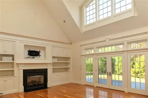 133 The Paddock Cir, Mashpee, MA 02649 photo 3