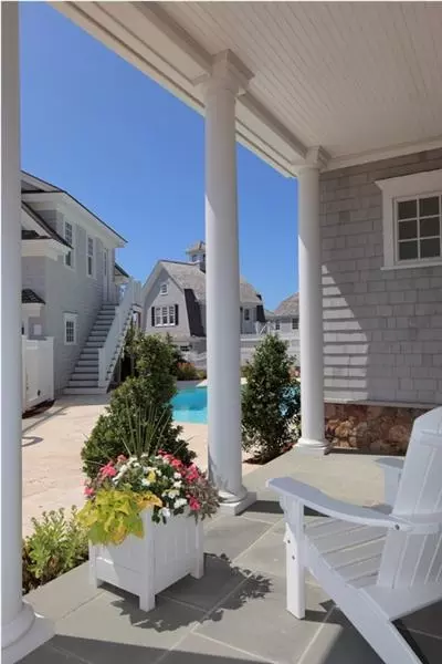 116 Shore Dr W, Mashpee, MA 02649 photo 5
