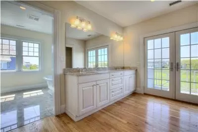 116 Shore Dr W, Mashpee, MA 02649 photo 18