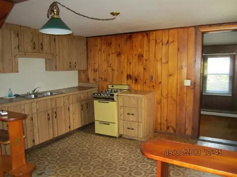 4 Thirteenth Ave, Wareham, MA 02571 photo 3