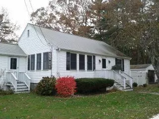 47 Leonard St, West Wareham, MA 02576 photo 3