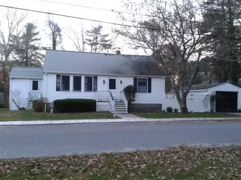 47 Leonard St, West Wareham, MA 02576 photo 2