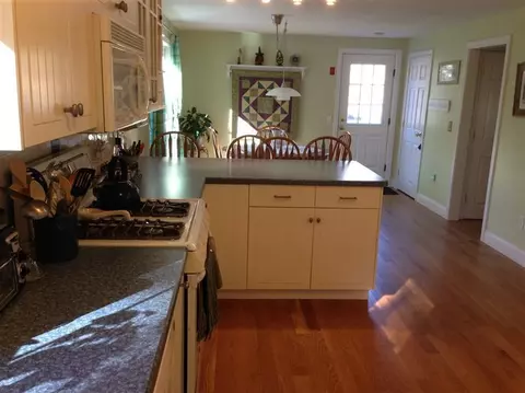 37 Raspberry Ln, Marstons Mills, MA 02648 photo 8