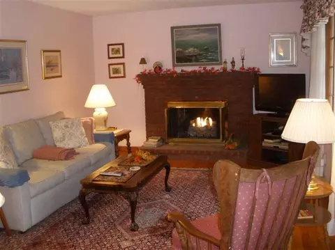 14 Neshobe Rd, Mashpee, MA 02649 photo 3