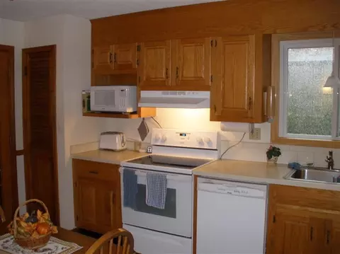 14 Neshobe Rd, Mashpee, MA 02649 photo 10