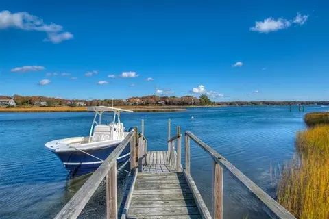 101 Carriage Rd, Osterville, MA 02655 photo 2
