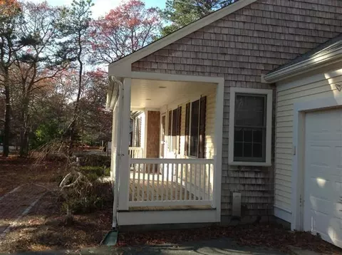 12 Chatham Ln, Mashpee, MA 02649 photo 2