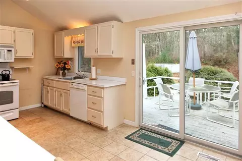 32 Gia Ln, Mashpee, MA 02649 photo 8