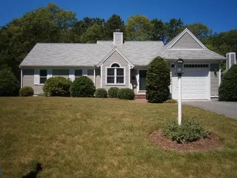 143 Centerboard Ln, Hyannis, MA 02601 photo 1
