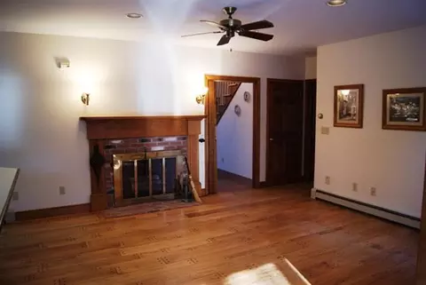 44 Eaton Ct, Cotuit, MA 02635 photo 6