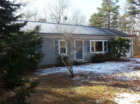 20 Vista Cir, Mashpee, MA 02649 photo 1