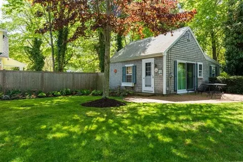 129 School St, Cotuit, MA 02635 photo 11