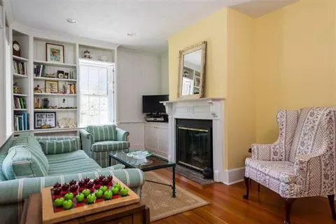 129 School St, Cotuit, MA 02635 photo 4